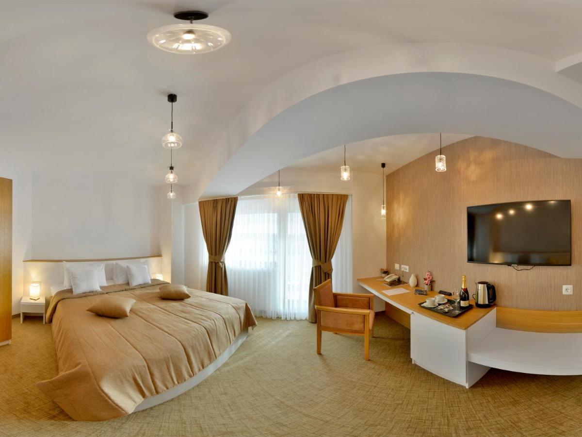 Hotel Condor Tulcea Eksteriør bilde