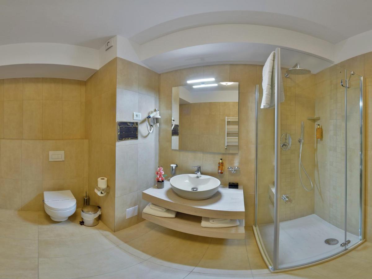 Hotel Condor Tulcea Eksteriør bilde